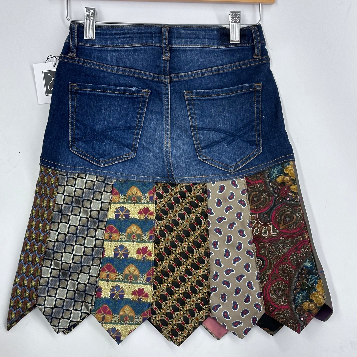 earthy old school tie skirt, [2/25]